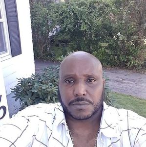 Meet your Posher, Enesto